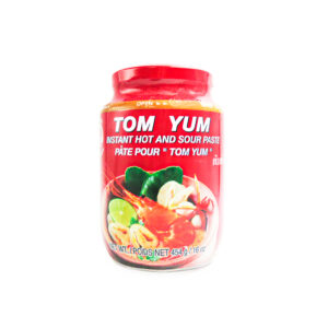 Bote de pasta instantánea agridulce marca Tom Yum envasado en 454 gramos